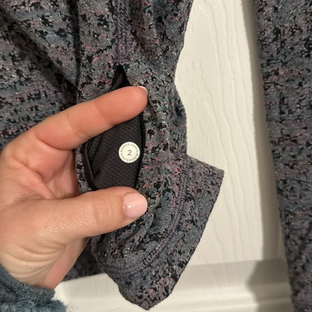 Lululemon pullover - Picture 3 of 5